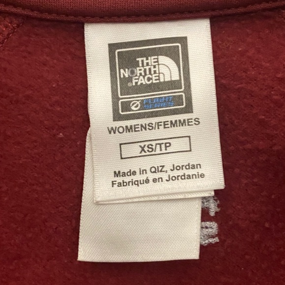 The North Face 3/4 zip up. - Picture 5 of 10